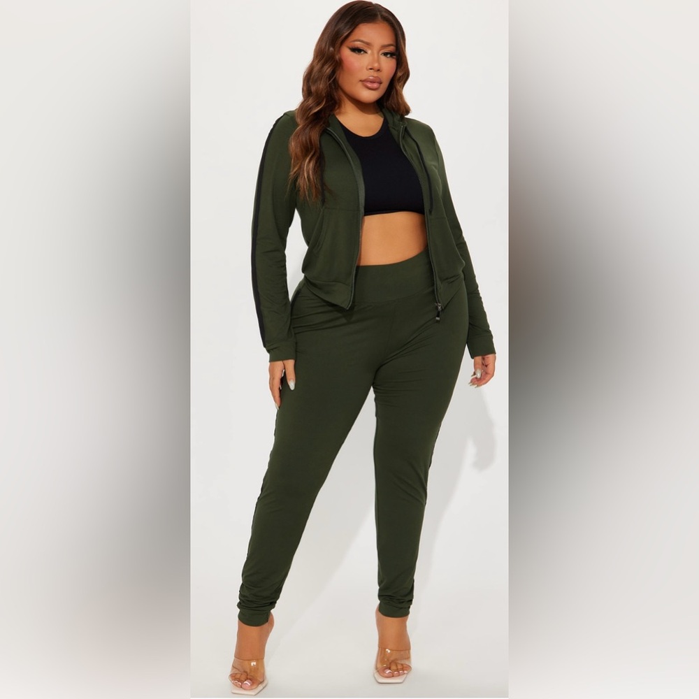 Green Hooded Jogger set